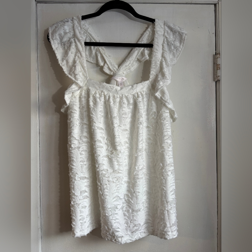 LC Lauren Conrad Ivory Sleeveless Blouse / Cami